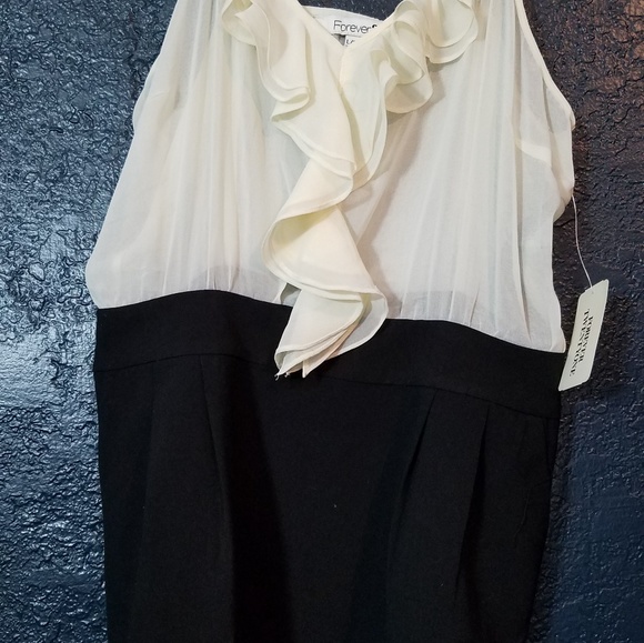 Forever 21 spaghetti strap dress w/ pockets - Picture 3 of 3